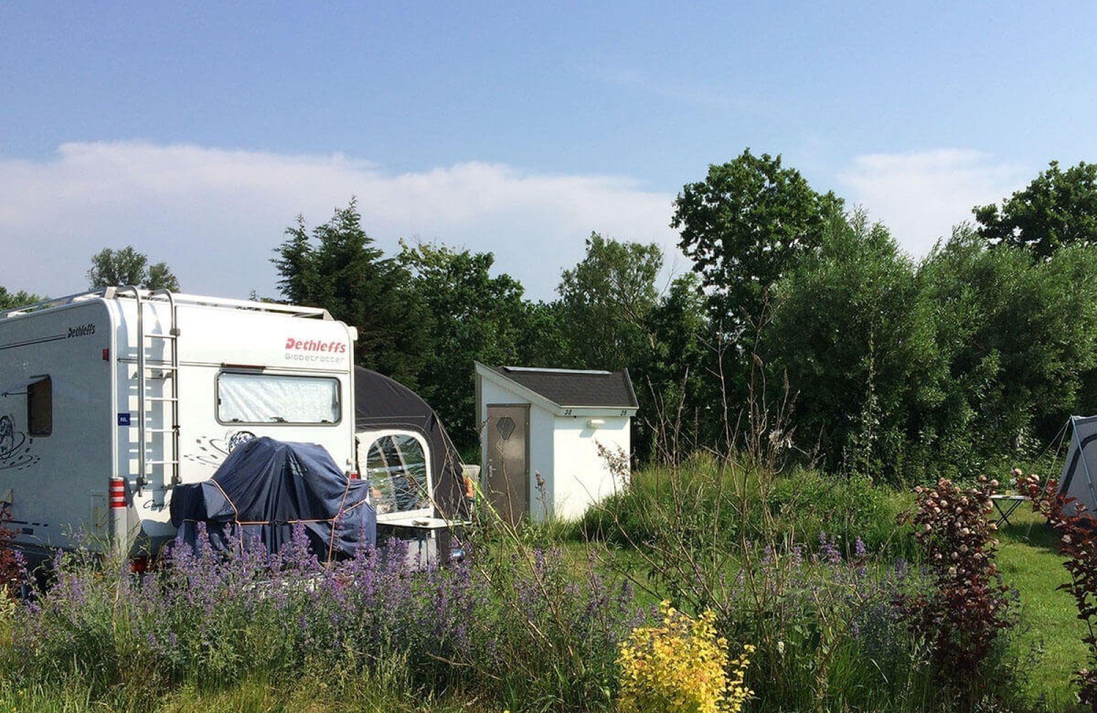 Camping Petten mit Privatsanit&auml;r