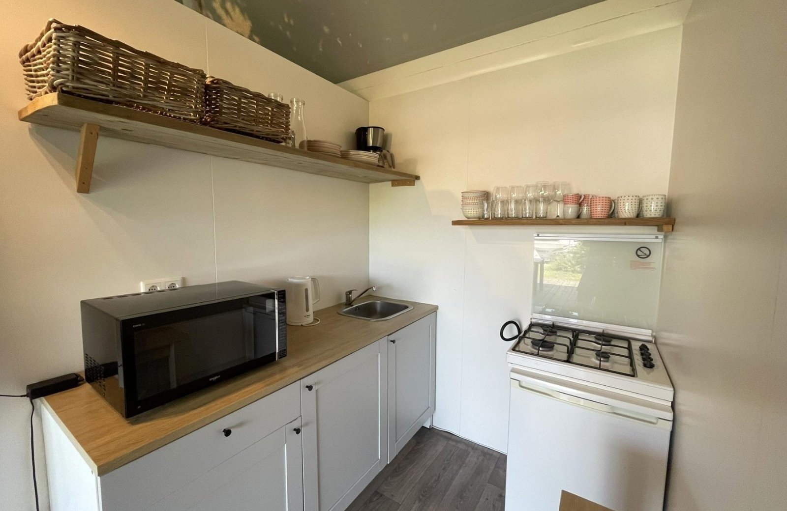 Keuken safaritent strand49 687a07458e088